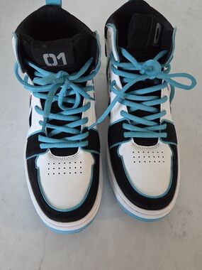 HATSUNE MIKU high Top High-Top sneakers White, Black & Teal